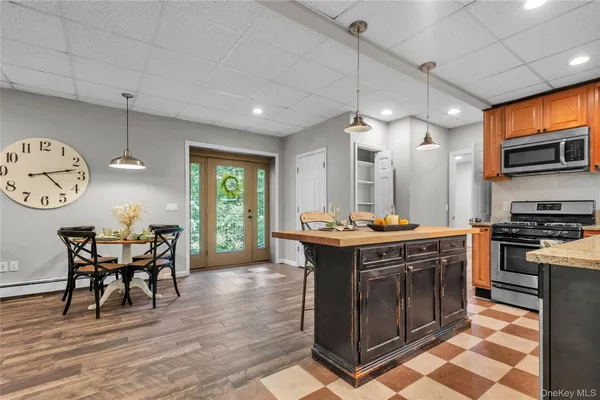 $3,200 | 22 Lauro Ridge Court, Unit LOWER LEVEL, Mahopac, NY 10541