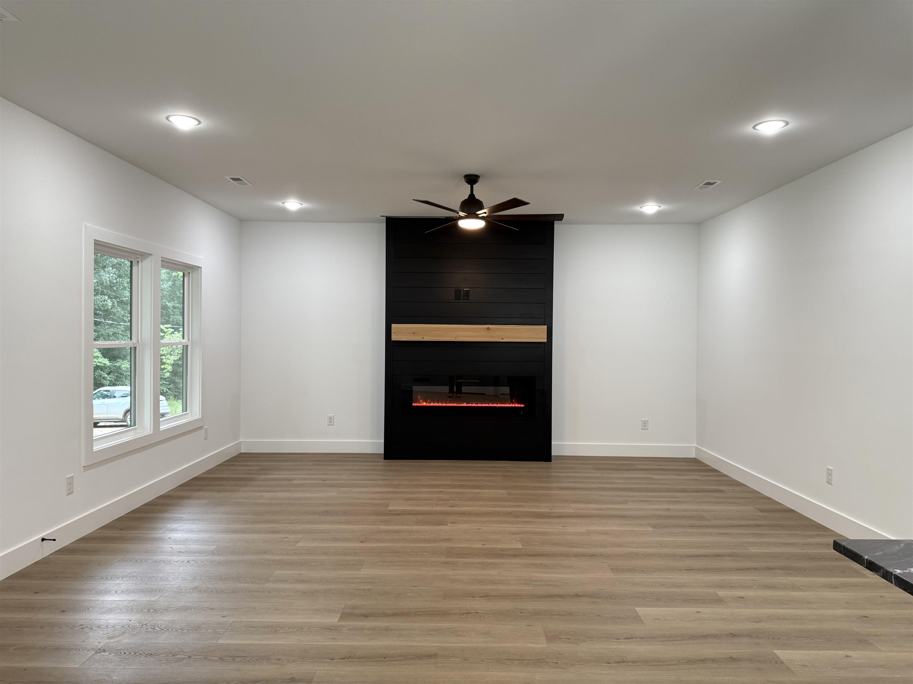 397 Wynette Way Inman, SC 29349 - Photo 2 of 16