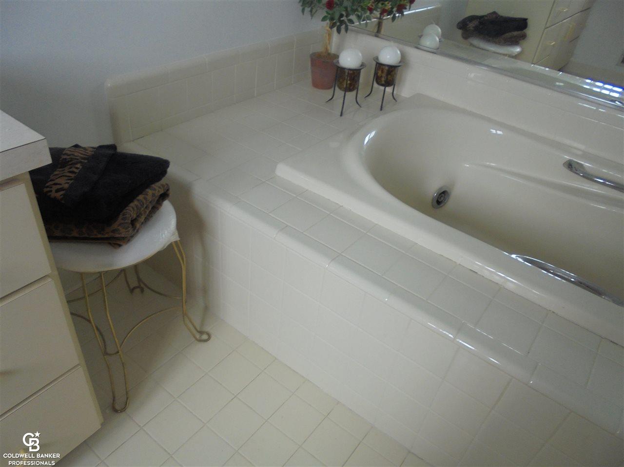 16960 Armada Center Road Armada, MI 48005 - Photo 52 of 72 Ceramic Floor