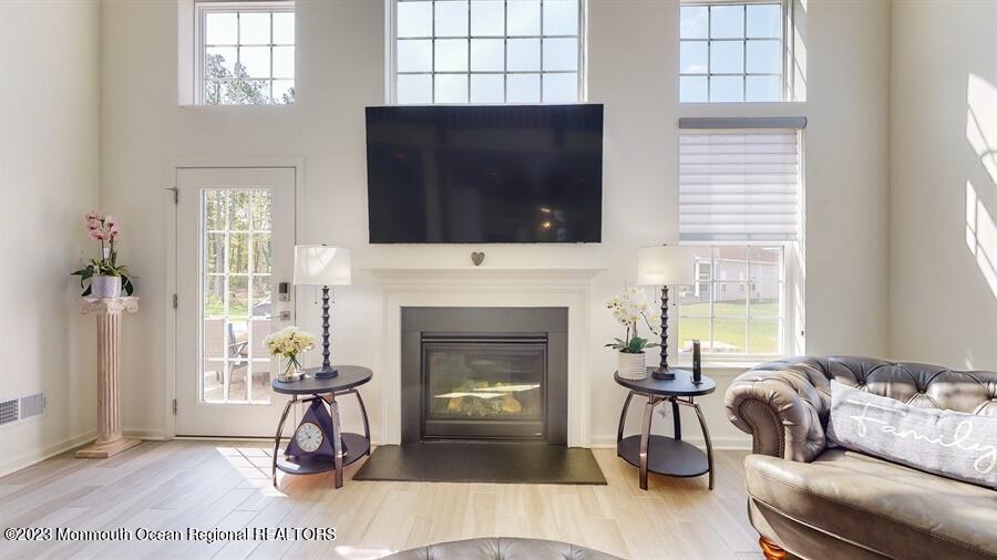17 Aurora Circle Barnegat, NJ 08005 - Photo 5 of 29 08_17AuroraCir_2008_LowRes