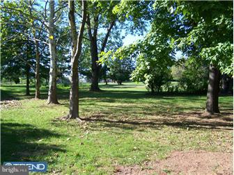 397 Schoolhouse Road Souderton, PA 18964 - Photo 3 of 12 Gallery Image 3