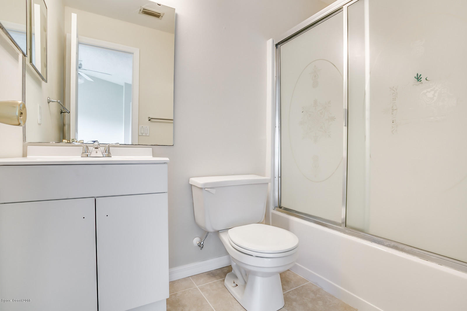 2139 Lansing Street Melbourne, FL 32935 - Photo 10 of 19 06_2139LansingSt-0066_mls