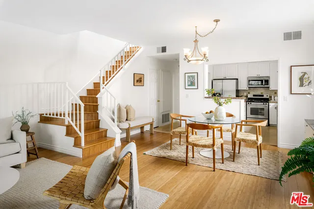 $825,000 | 8128 Manitoba Street, Unit 106, Playa del Rey, CA 90293