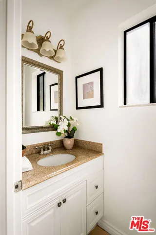 $825,000 | 8128 Manitoba Street, Unit 106, Playa del Rey, CA 90293