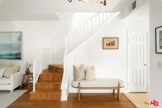 $825,000 | 8128 Manitoba Street, Unit 106, Playa del Rey, CA 90293