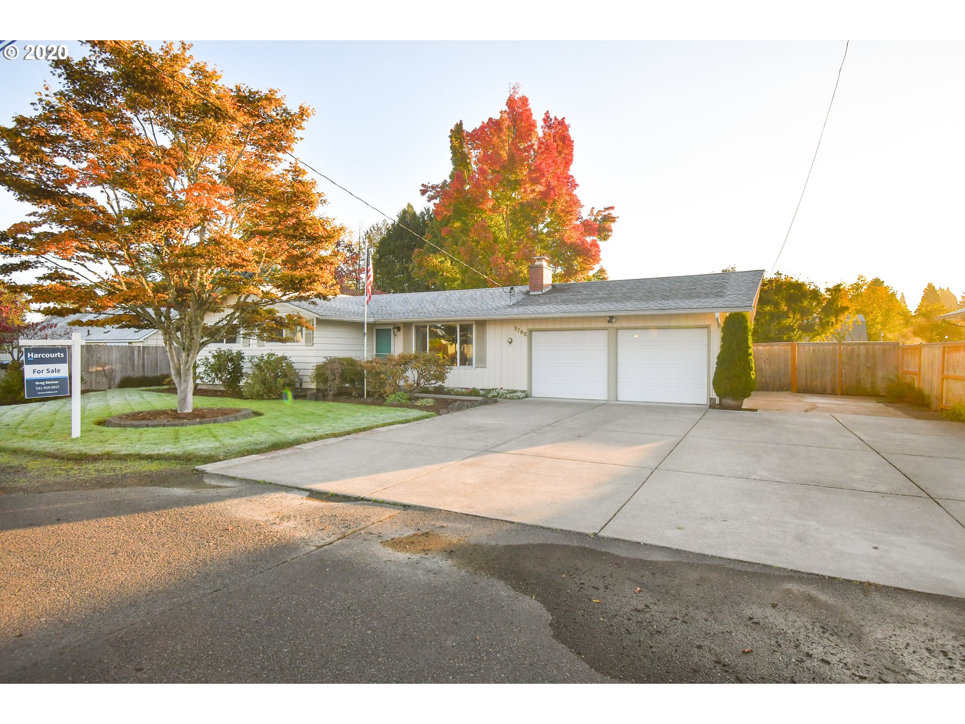 2765 Crocker Road Eugene, OR 97404 - Photo 2 of 32 Gallery Image 2
