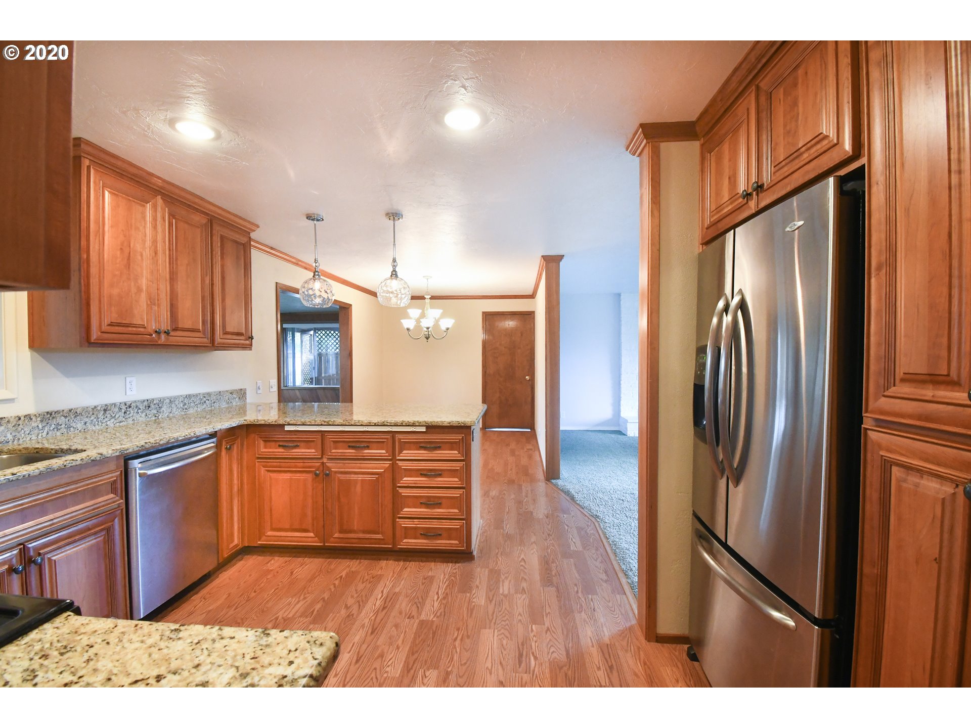 2765 Crocker Road Eugene, OR 97404 - Photo 11 of 32 Gallery Image 11