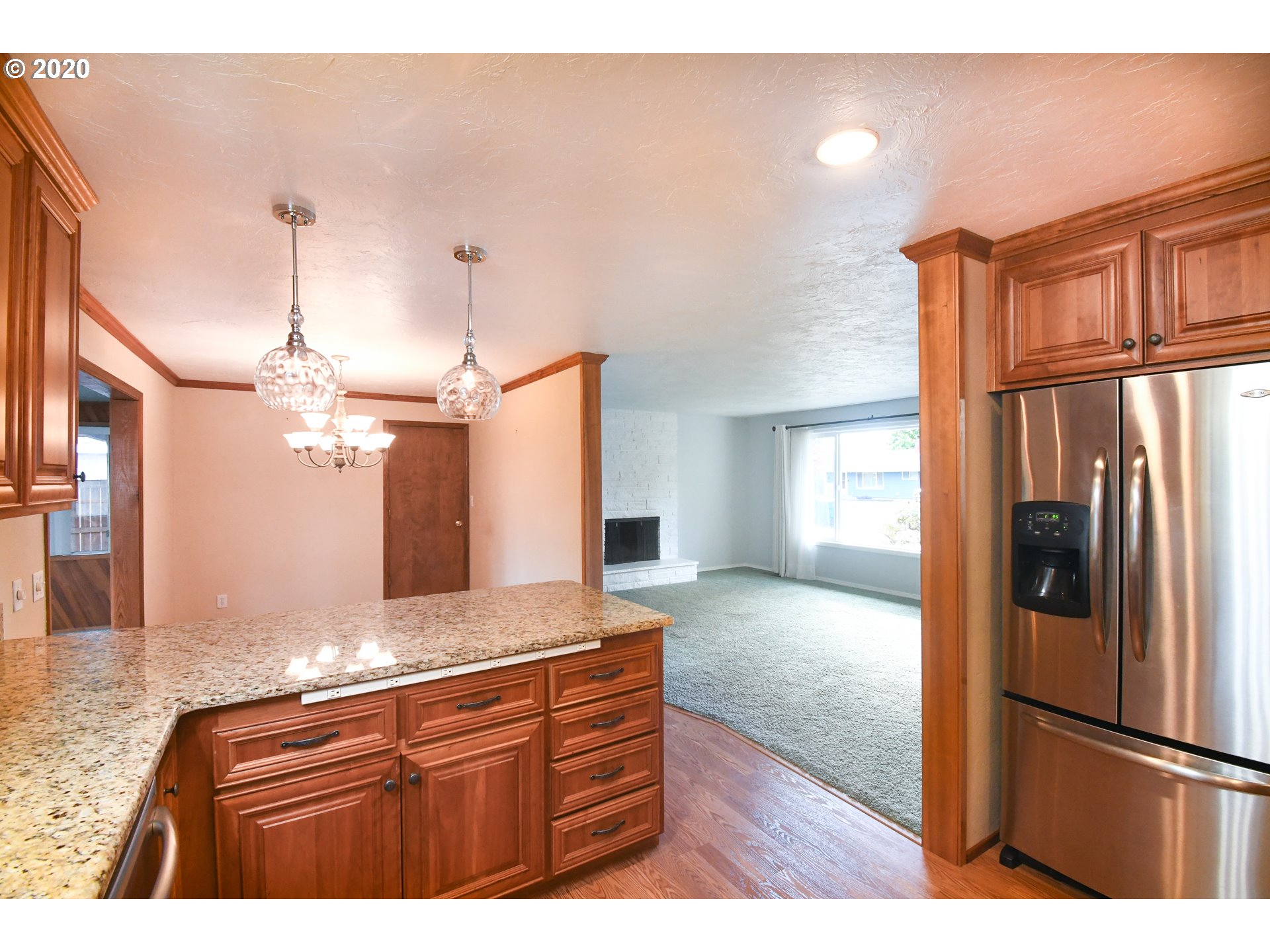 2765 Crocker Road Eugene, OR 97404 - Photo 12 of 32 Gallery Image 12