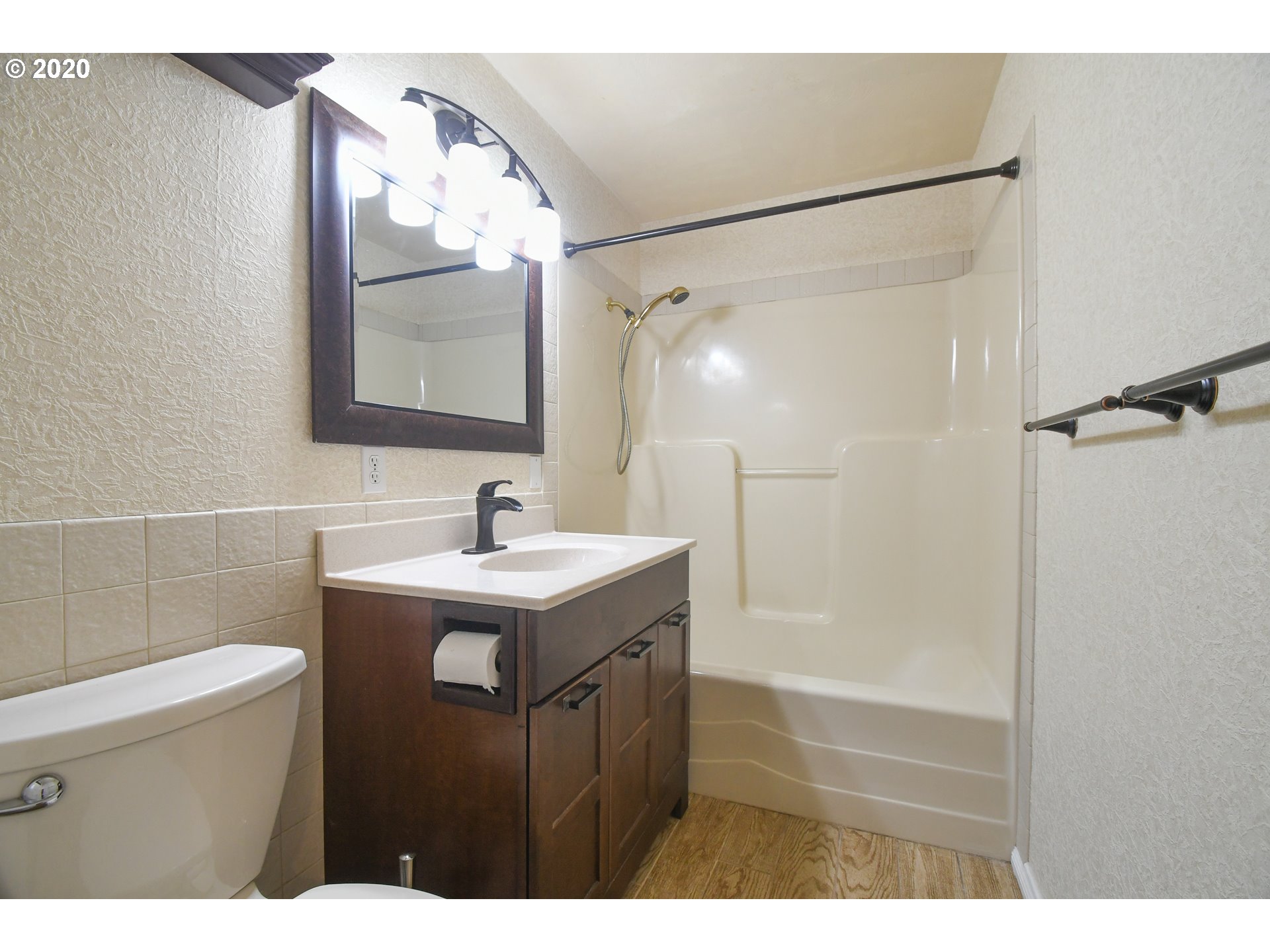 2765 Crocker Road Eugene, OR 97404 - Photo 22 of 32 Gallery Image 22