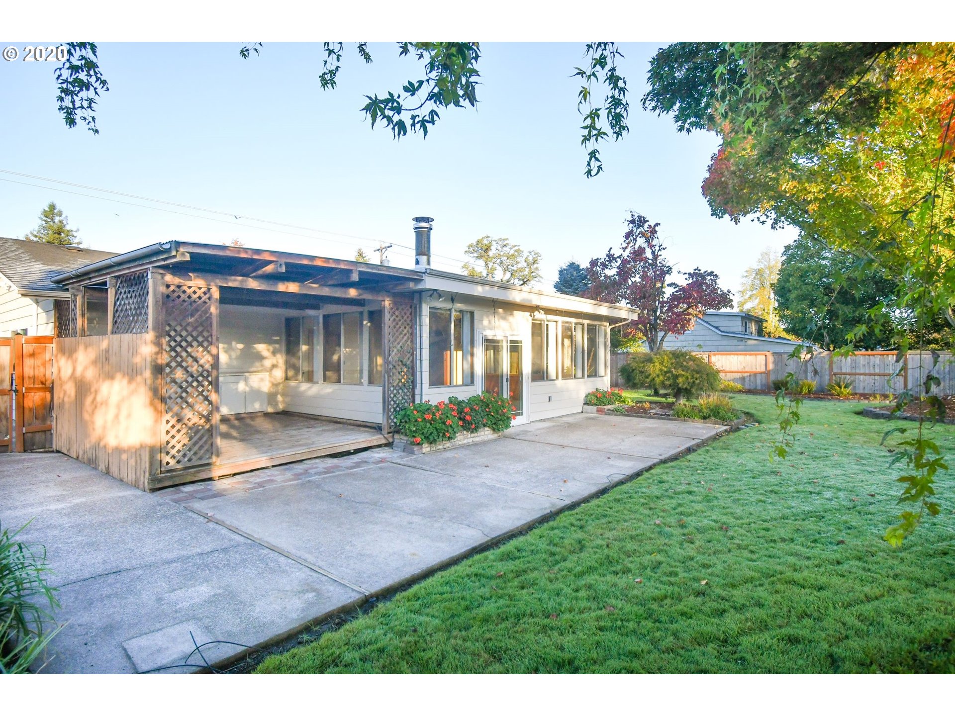2765 Crocker Road Eugene, OR 97404 - Photo 26 of 32 Gallery Image 26