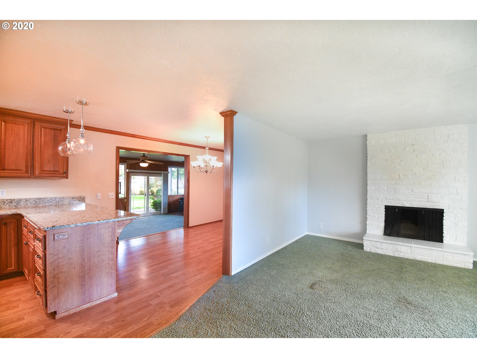 2765 Crocker Road Eugene, OR 97404 - Photo 5 of 32 Gallery Image 5