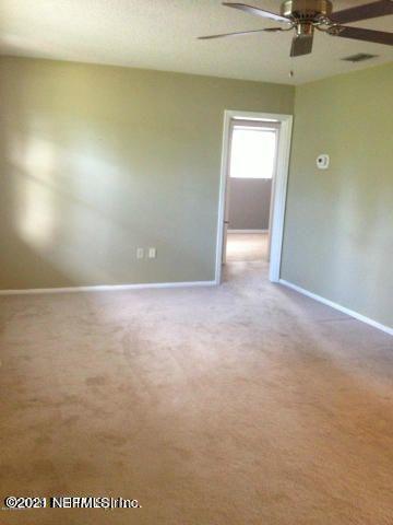 1022 Ibis Road Jacksonville, FL 32216 - Photo 8 of 15 Living room