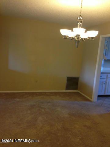 1022 Ibis Road Jacksonville, FL 32216 - Photo 9 of 15 Dining room