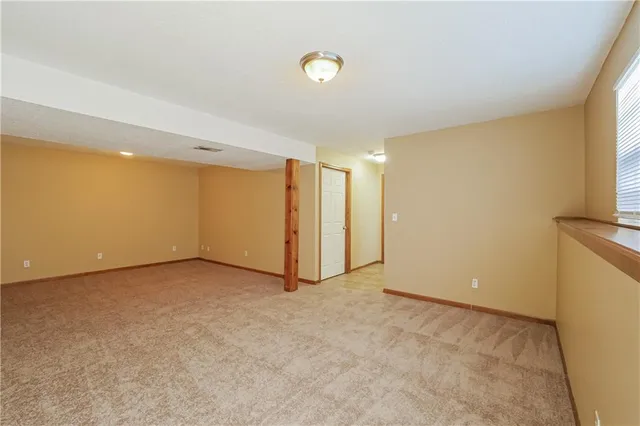 $2,080 | 3022 Southwest Shadow Brook Drive, Blue Springs, MO 64015