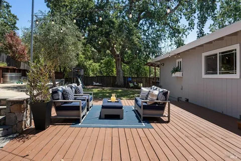 $989,000 | 1230 Cambridge Street, Novato, CA 94947