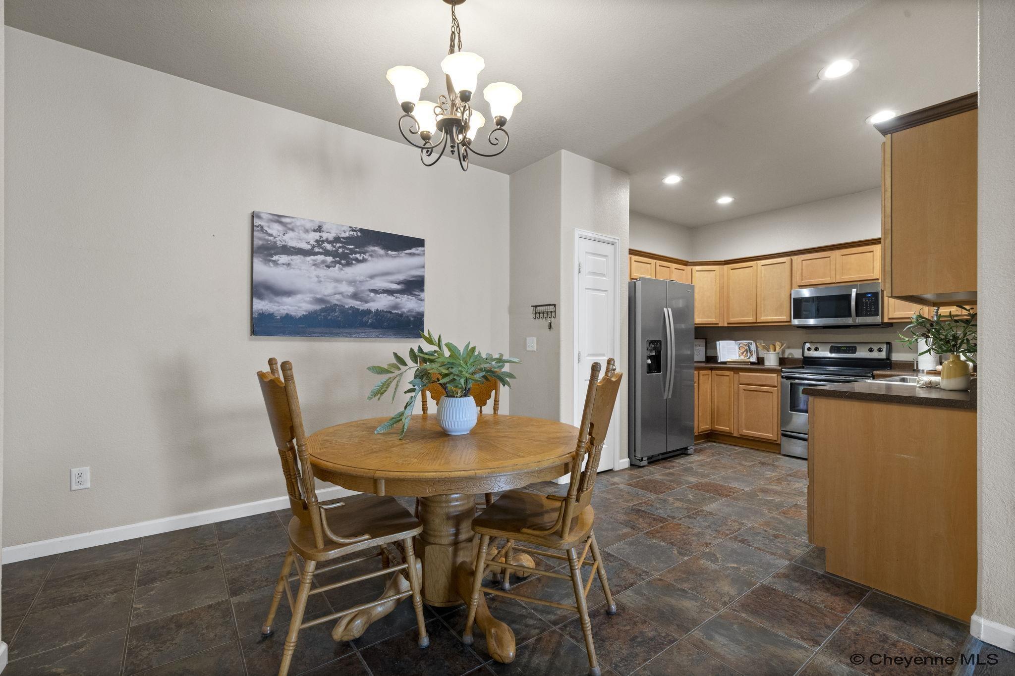 304 Borough Street Cheyenne, WY 82007 - Photo 4 of 24 Gallery Image 4