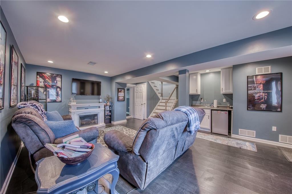 110 McKinney Road Wexford, PA 15090 - Photo 36 of 50 Gallery Image 36