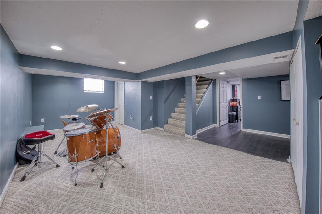 110 McKinney Road Wexford, PA 15090 - Photo 40 of 50 Gallery Image 40