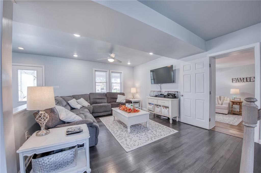 110 McKinney Road Wexford, PA 15090 - Photo 7 of 50 Gallery Image 7