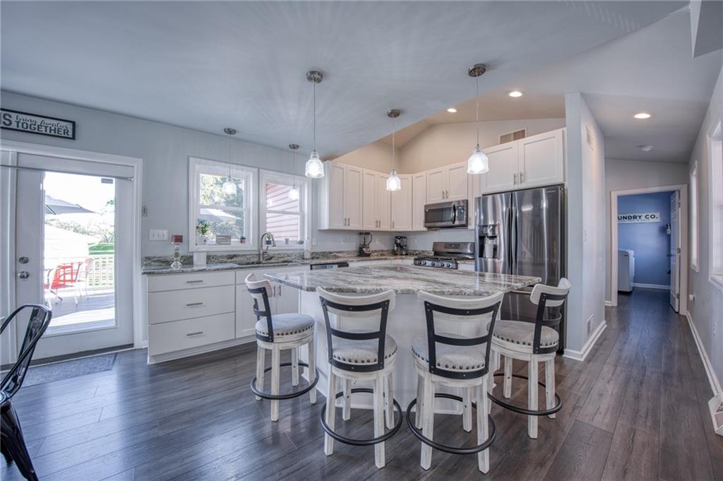 110 McKinney Road Wexford, PA 15090 - Photo 8 of 50 Eat in Kitchen with large island for casual meals
