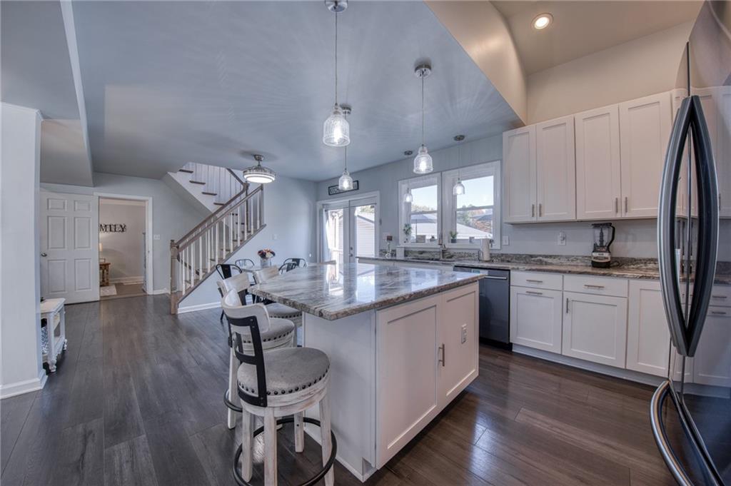 110 McKinney Road Wexford, PA 15090 - Photo 9 of 50 Gallery Image 9