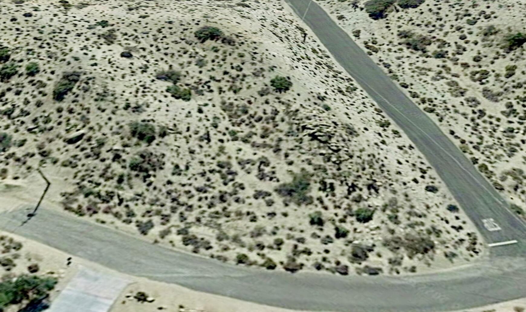 57302 Bandera Road Yucca Valley, CA 92284 - Photo 14 of 17 747A2C28-8122-4DB7-9512-7D89B34E507A_1_2