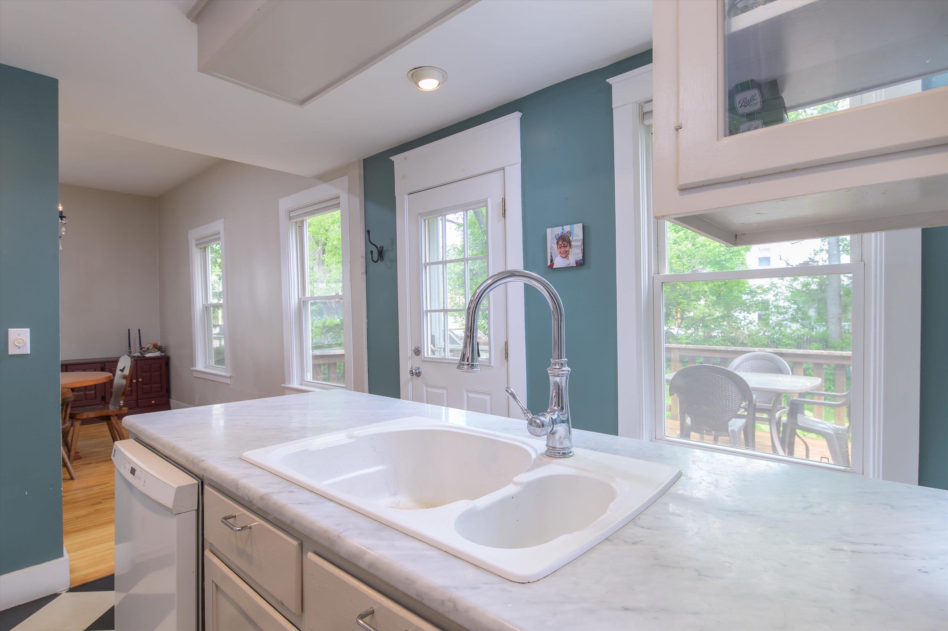 7 Academy Avenue Rockingham, VT 05101 - Photo 10 of 42