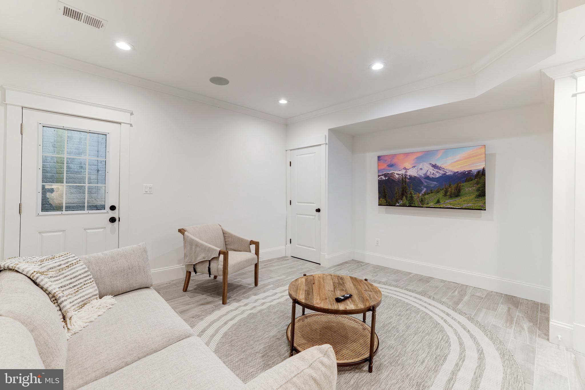 1415 Princess Street Alexandria, VA 22314 - Photo 54 of 63 a living room with furniture