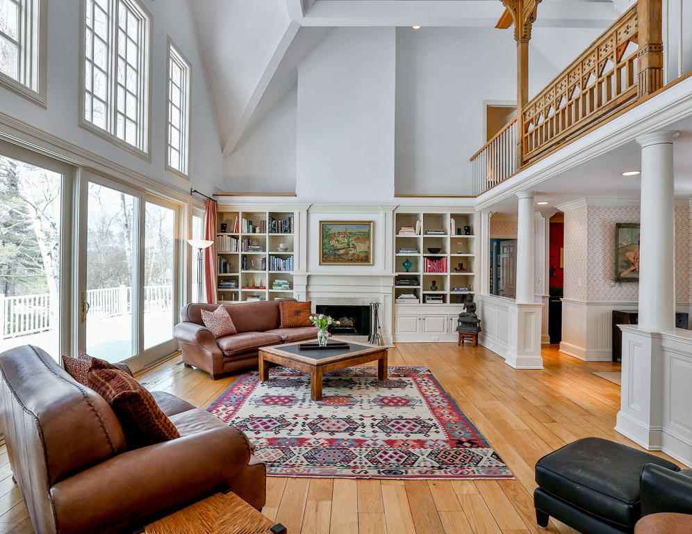 610 Cheese Spring Road New Canaan, CT 06840 - Photo 3 of 23 HL5D3092