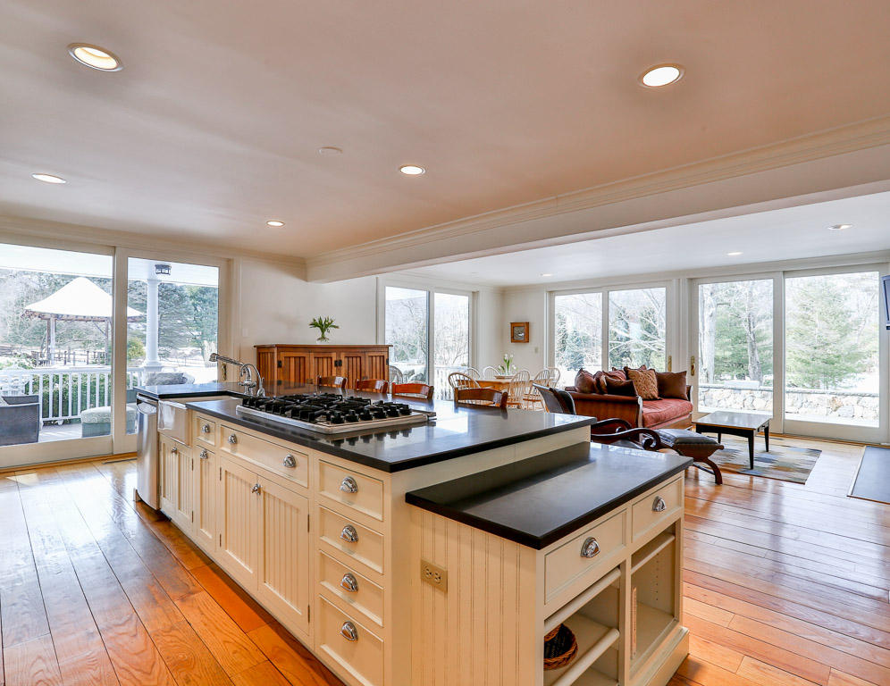 610 Cheese Spring Road New Canaan, CT 06840 - Photo 4 of 23 HL5D3079