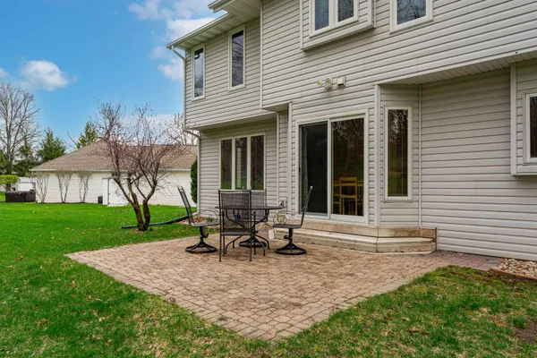 $399,900 | 227 Foxfire Place, Rockton, IL 61072