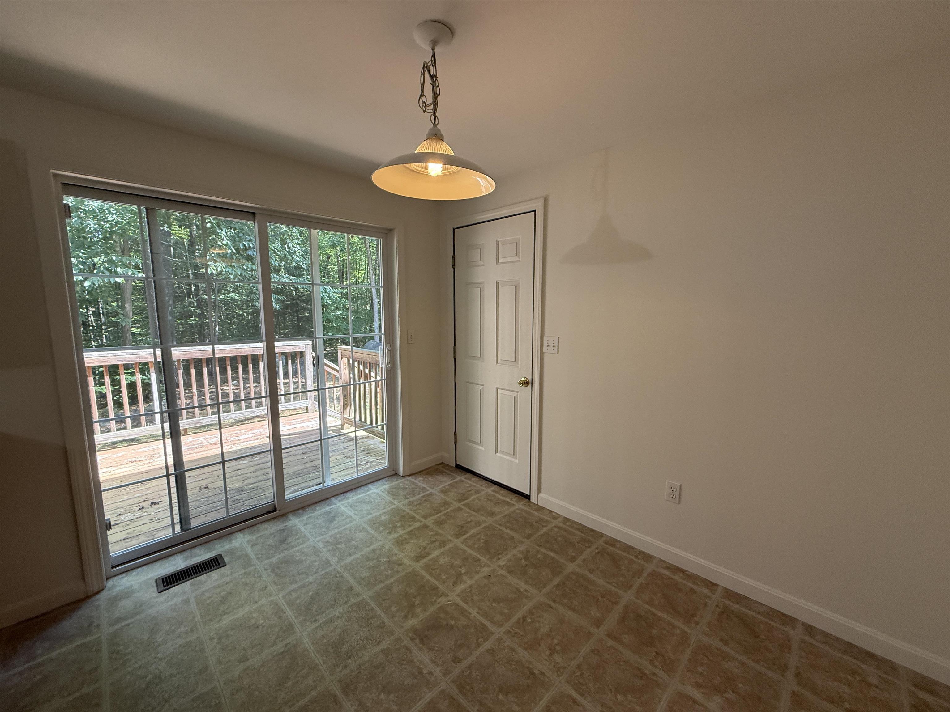 144 Main Street, Unit 3 Fremont, NH 03044 - Photo 8 of 25