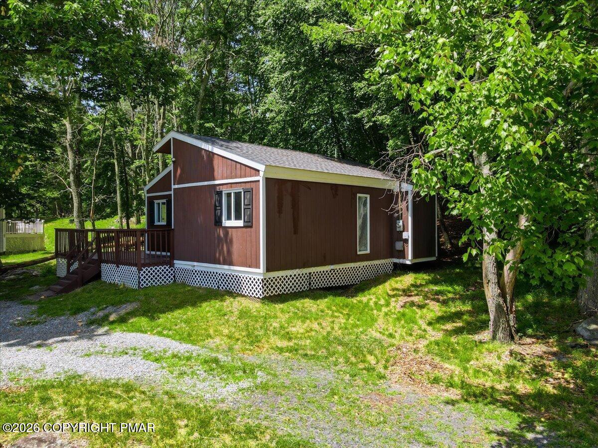 4774 Pine Ridge Drive West Bushkill, PA 18324 - Photo 18 of 23 New Roof!