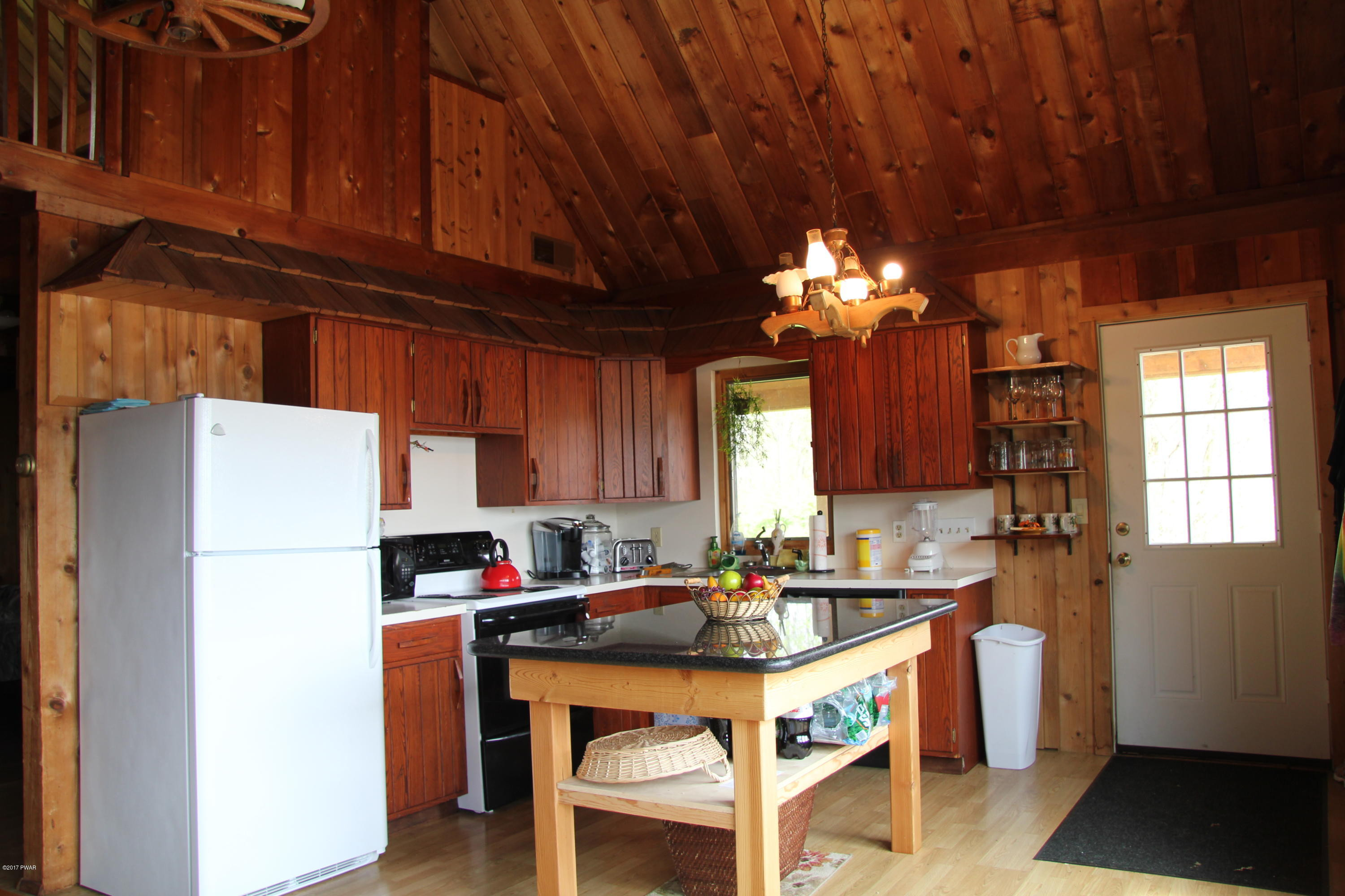378 Hickory Ridge Road Carbondale, PA 18407 - Photo 12 of 27