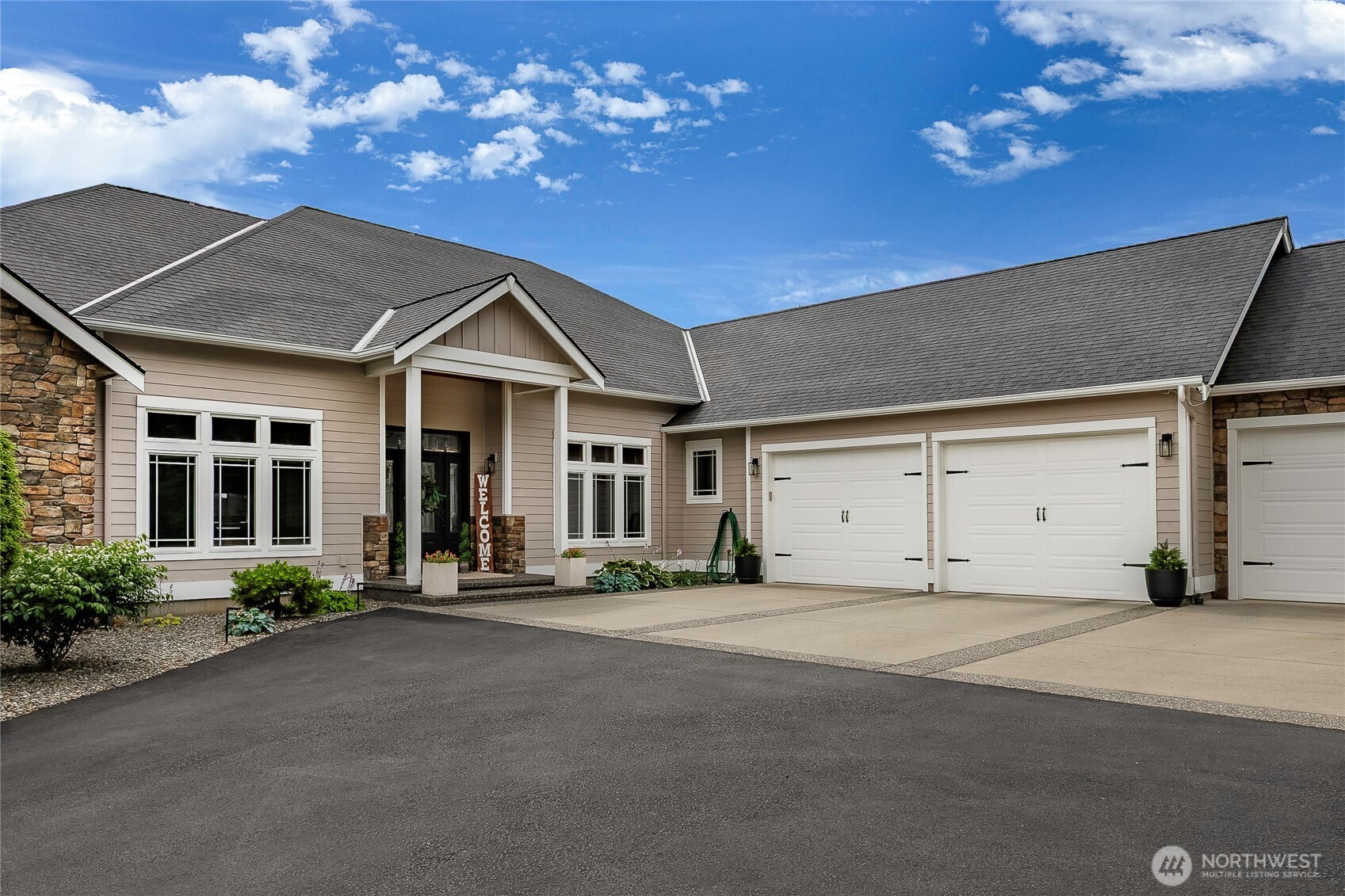 7969 Rodeo Drive Lynden, WA 98264 - Photo 2 of 40