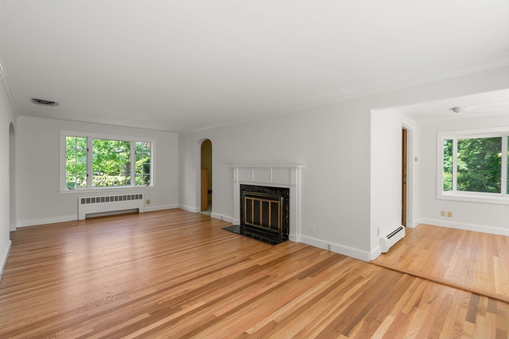 14 Judith Road Newton, MA 02459 - Photo 4 of 32