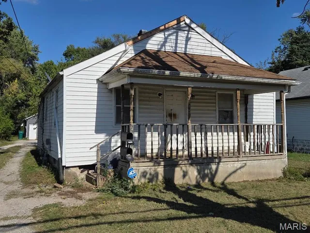 $68,000 | 779 Mildred Avenue, Unit FRONT AND REAR HOUSE, Cahokia, IL 62206