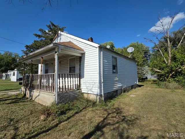 $68,000 | 779 Mildred Avenue, Unit FRONT AND REAR HOUSE, Cahokia, IL 62206