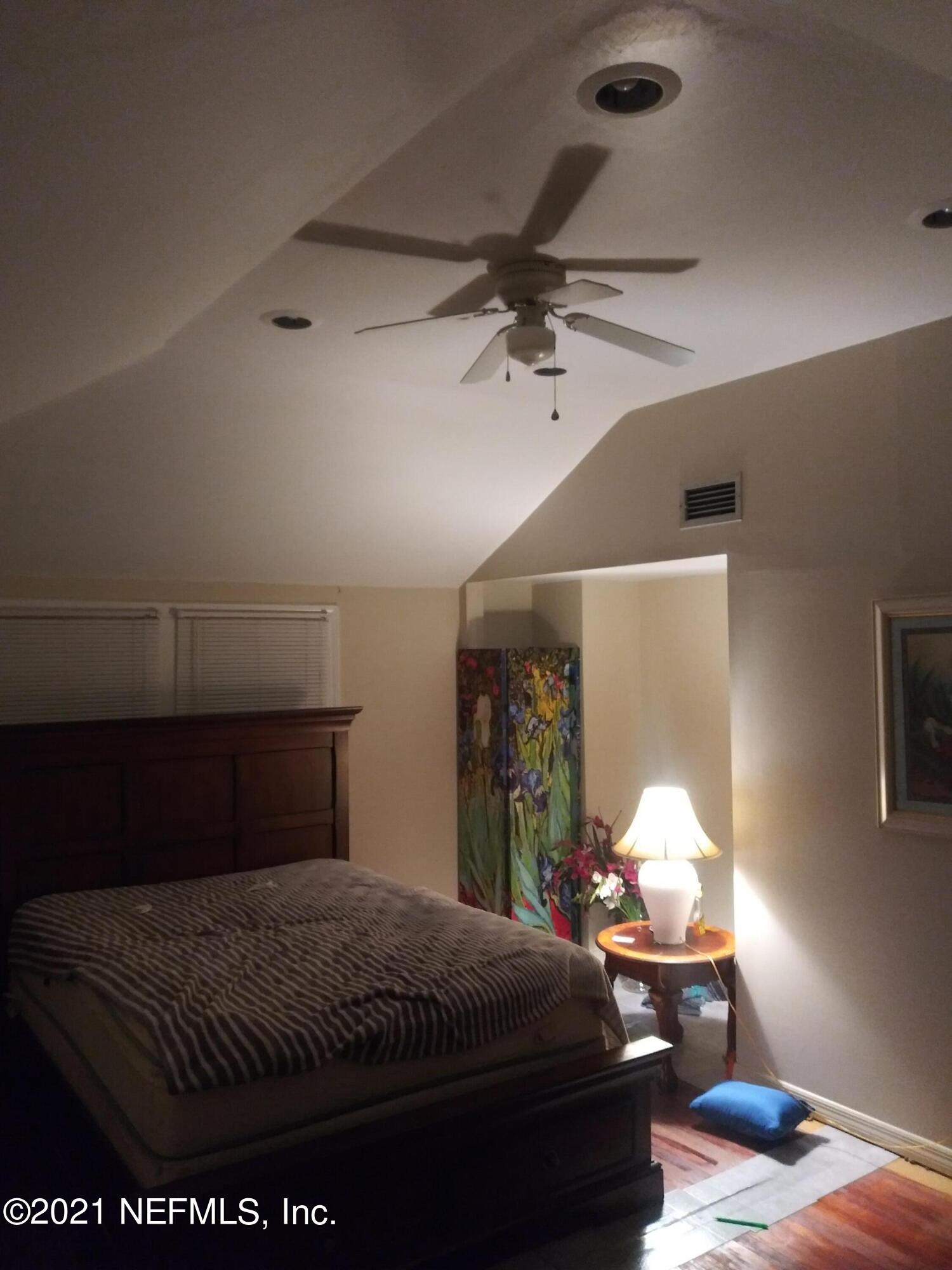 3416 Spring Glen Road Jacksonville, FL 32207 - Photo 3 of 19 20211217_203912