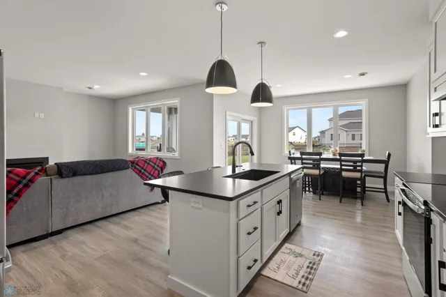 $594,900 | 428 Audrey Drive, Mapleton, ND 58059