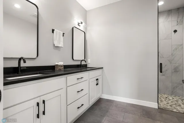 $594,900 | 428 Audrey Drive, Mapleton, ND 58059