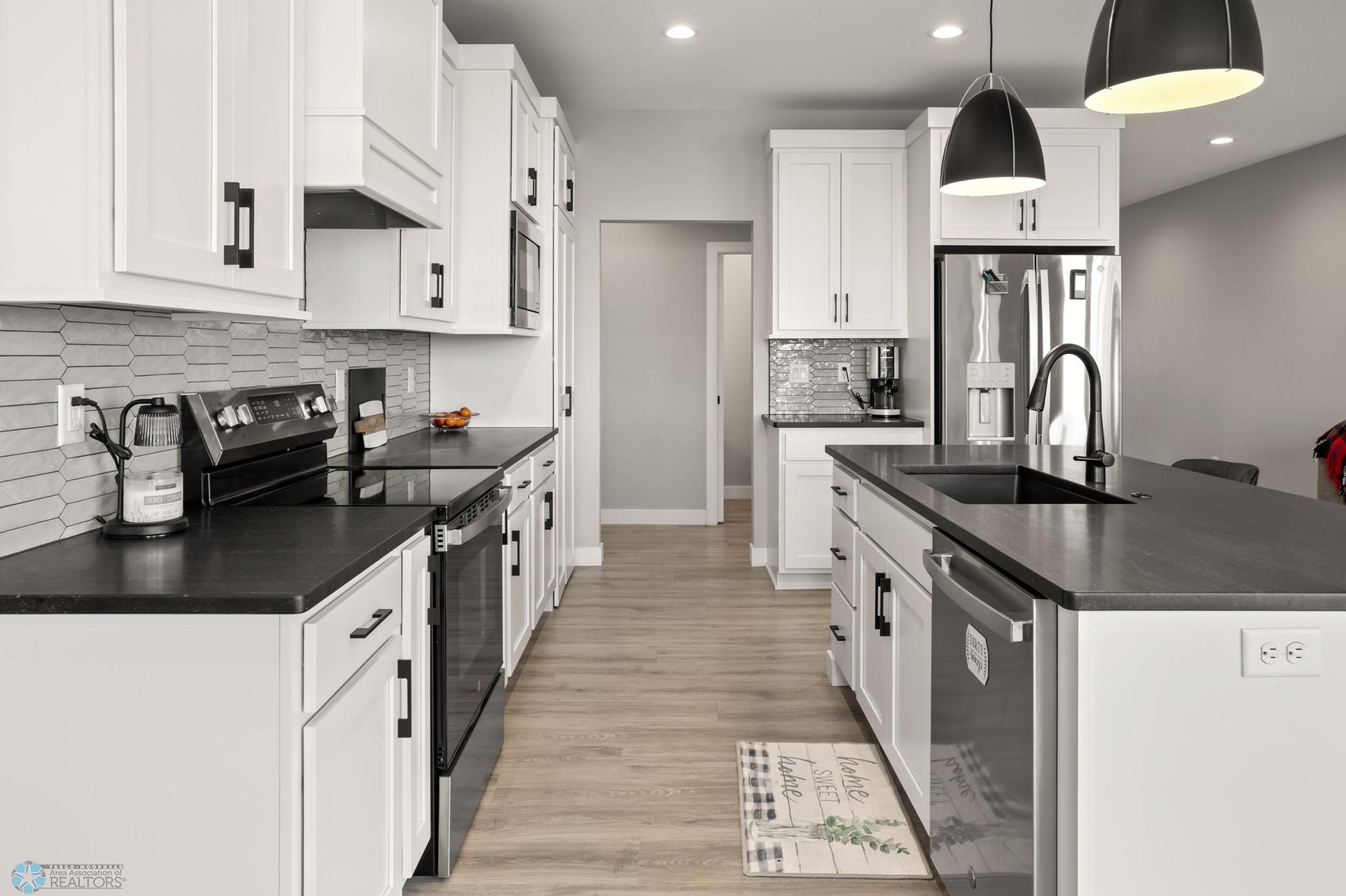 428 Audrey Drive Mapleton, ND 58059 - Photo 4 of 55