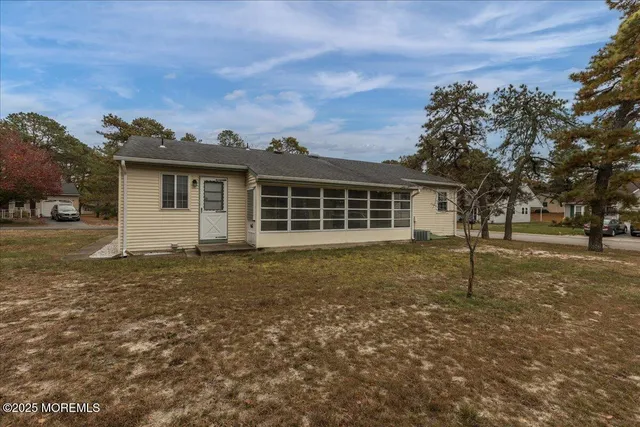 $235,000 | 36 Penwood Drive, Unit 55, Whiting, NJ 08759