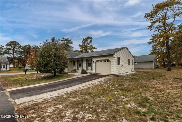 $235,000 | 36 Penwood Drive, Unit 55, Whiting, NJ 08759