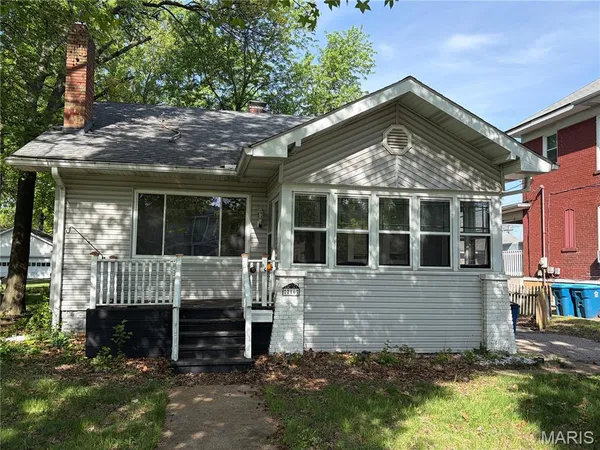 $149,900 | 216 South 9th Street, Wood River, IL 62095