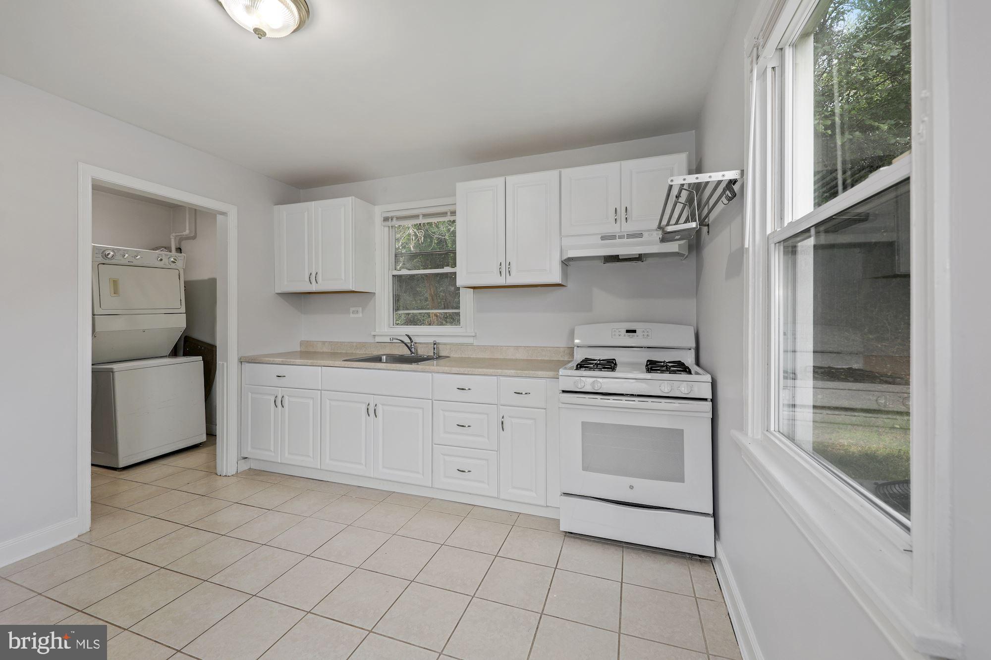 2901 Randolph Road Silver Spring, MD 20902 - Photo 11 of 23 Kitchen