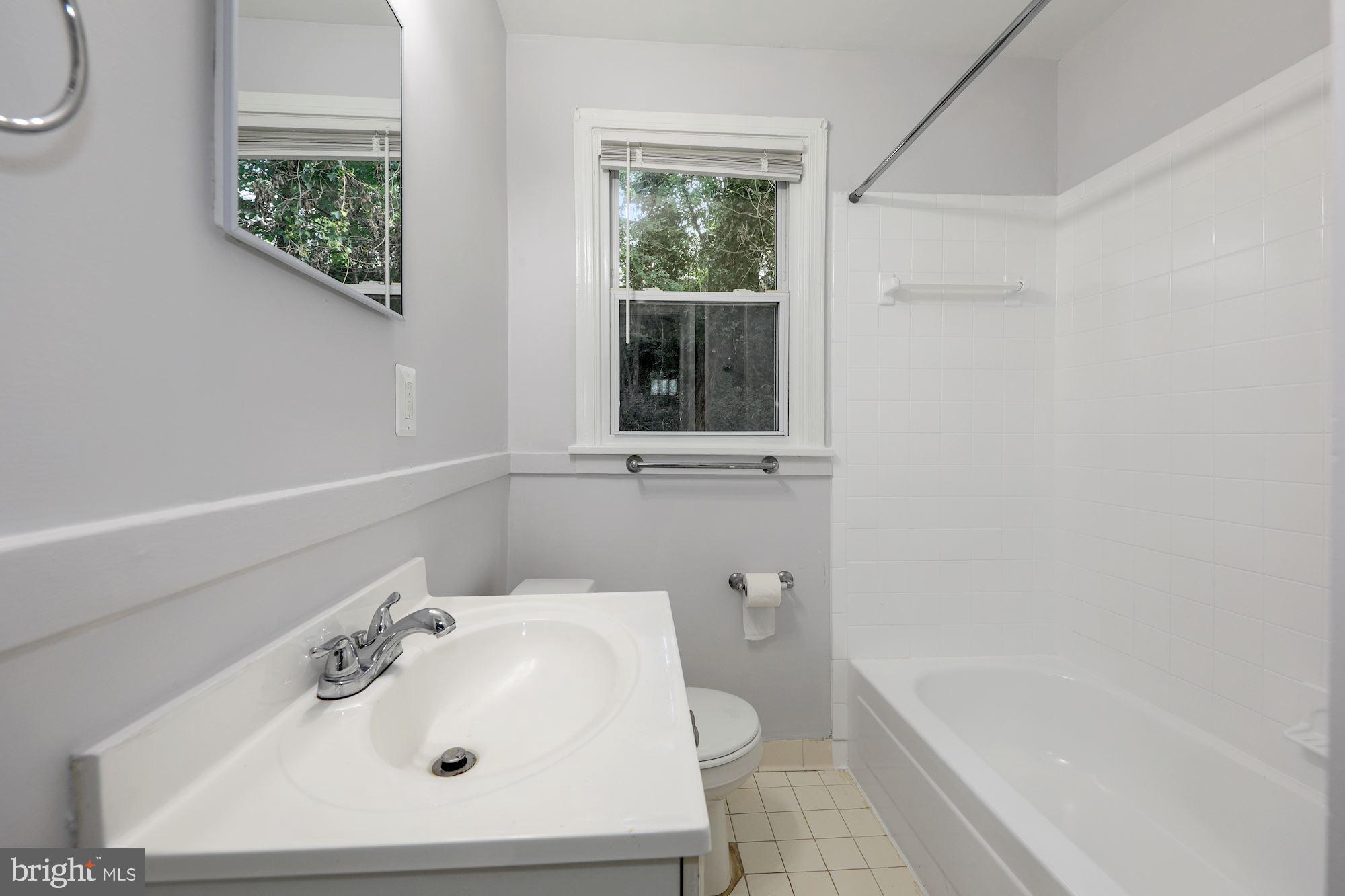 2901 Randolph Road Silver Spring, MD 20902 - Photo 16 of 23 Bathroom