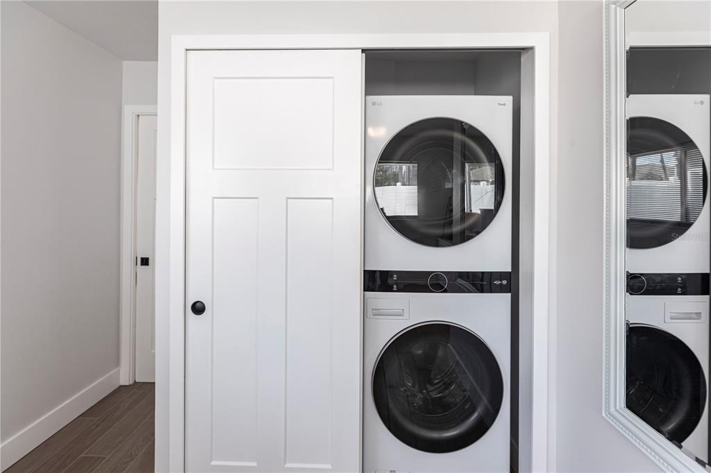 6020 Midnight Pass Road, Unit 27 Sarasota, FL 34242 - Photo 13 of 23