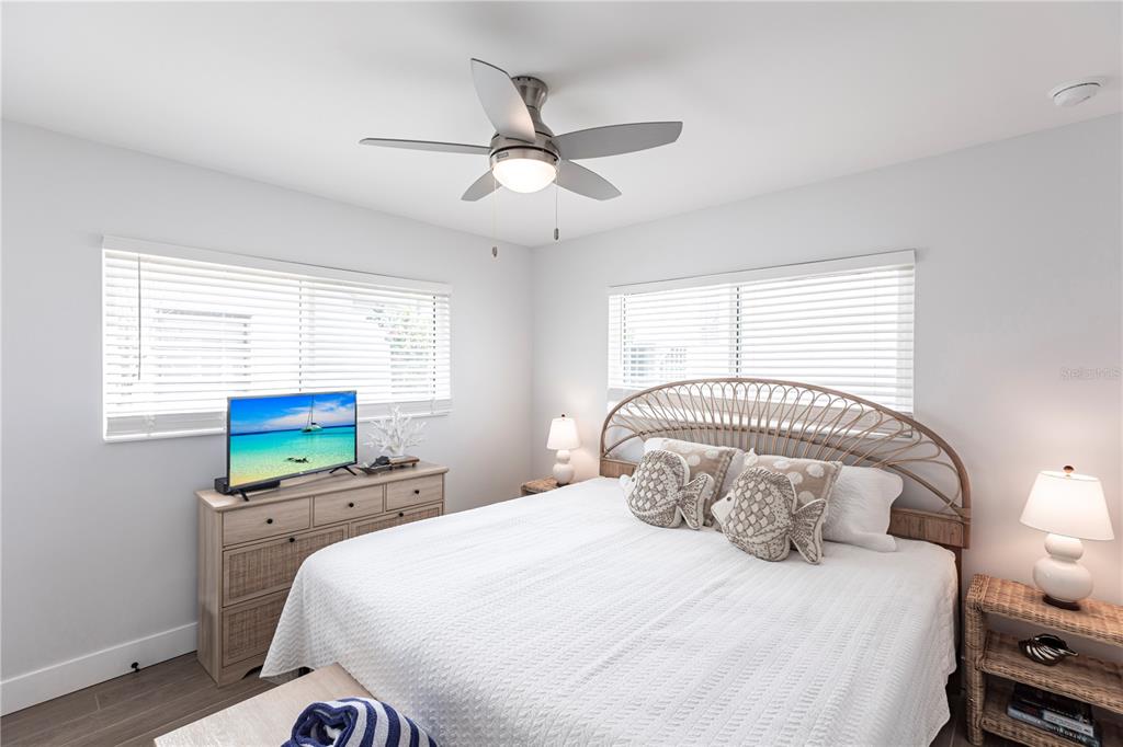 6020 Midnight Pass Road, Unit 27 Sarasota, FL 34242 - Photo 15 of 23