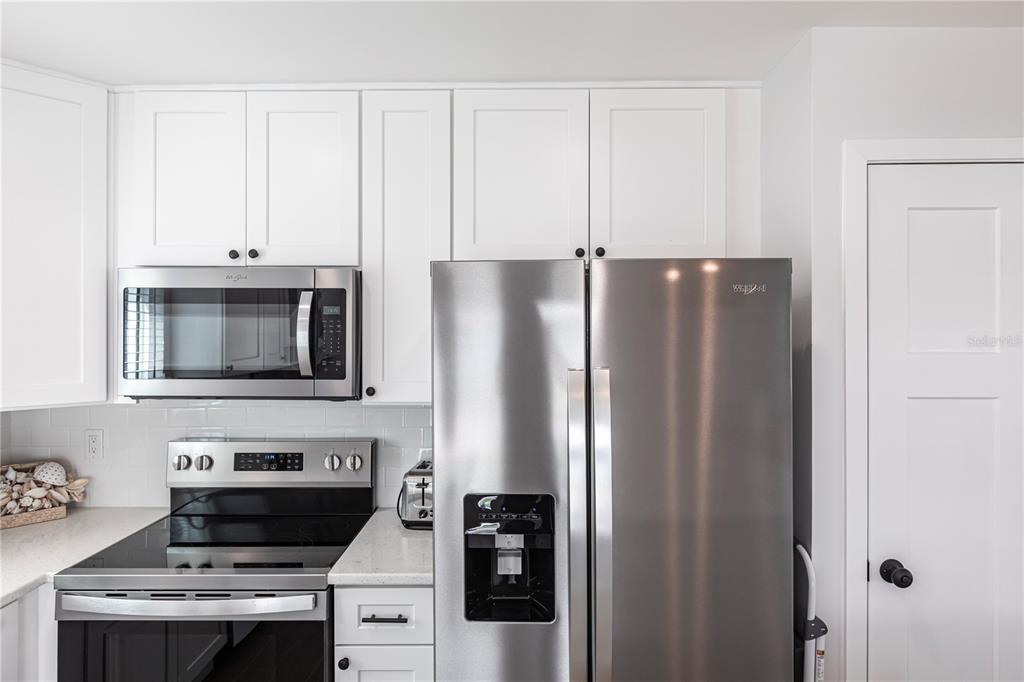 6020 Midnight Pass Road, Unit 27 Sarasota, FL 34242 - Photo 22 of 23